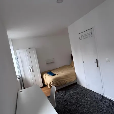 Dans Maison Partagee - Salle De Bain Privee - A Cote Du Metro Privat bolig