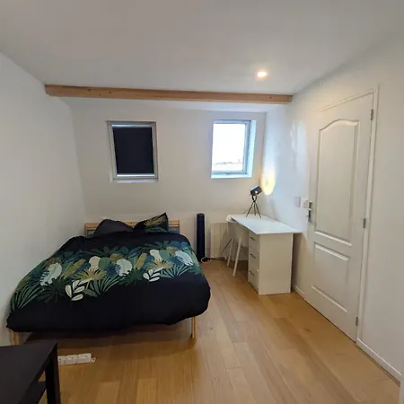 Dans Maison Partagee - Salle De Bain Privee - A Cote Du Metro Roubaix